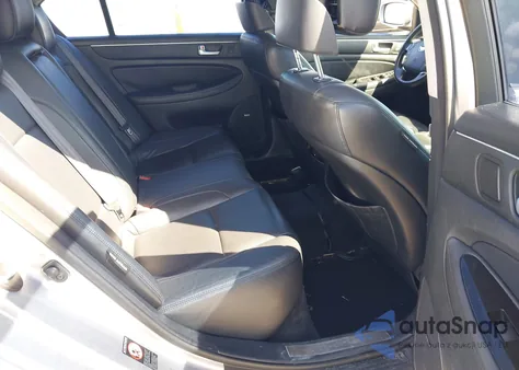 2013 Hyundai Genesis 3.8 from USA, damaged, VIN KMHGC4DD6DU213250